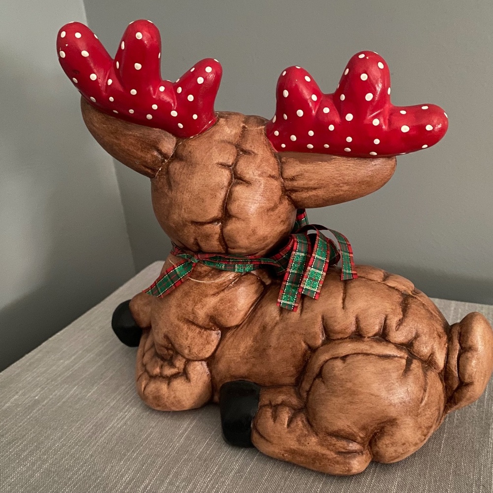 Vintage Ceramic Reindeer Figures Hand Painted Brown with Red Polka Dot Antlers - Picture 6 of 8